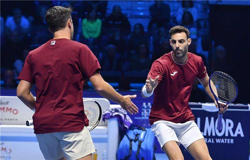 مارسيل جرانويرس وأوراثيو ثيبايوس