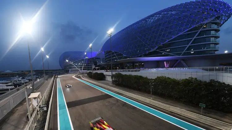 W%20Hotel%20Abu%20Dhabi%20Yas%20Island