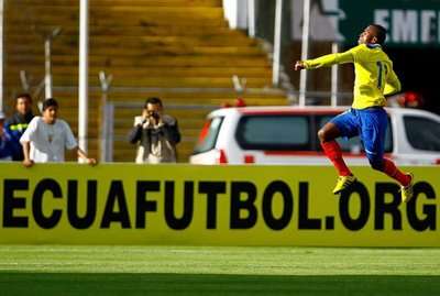 المهاجم الاكوادورى كريستيان بنيتيز