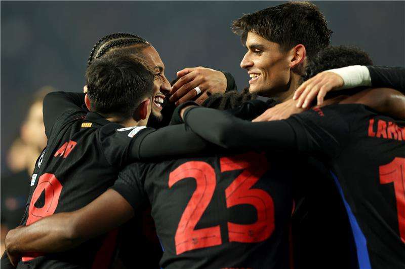 لاعبو برشلونة