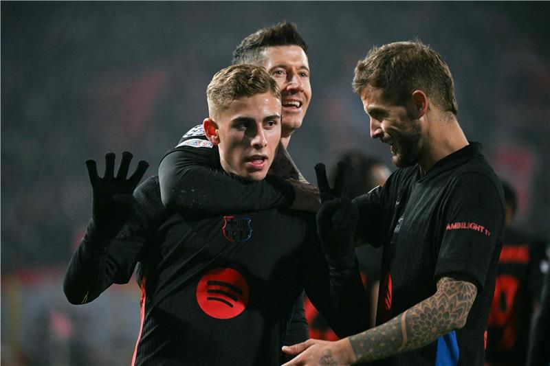 لاعبو برشلونة