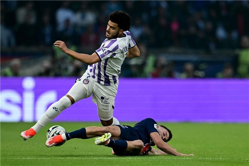 زكريا أبو خلال