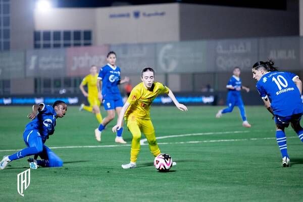 لقاء الهلال والقادسية