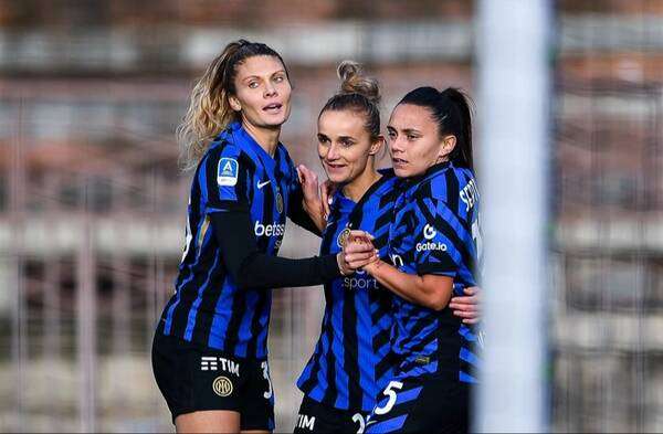 لاعبات إنتر ميلان