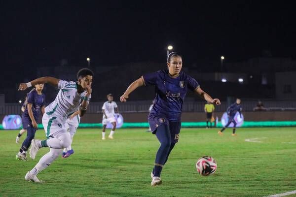 لقاء الأهلي والعلا