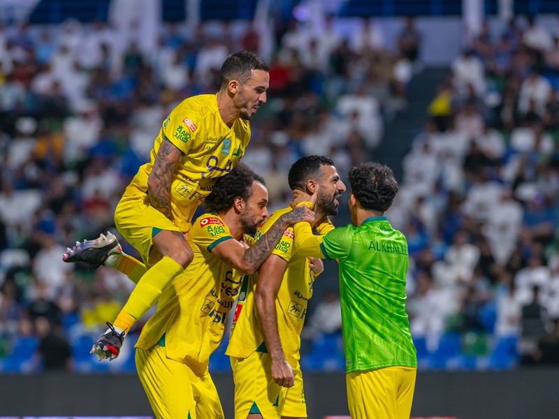 لاعبو الخليج