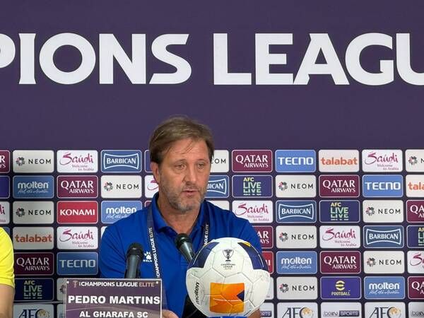 بيدرو مارتينيز