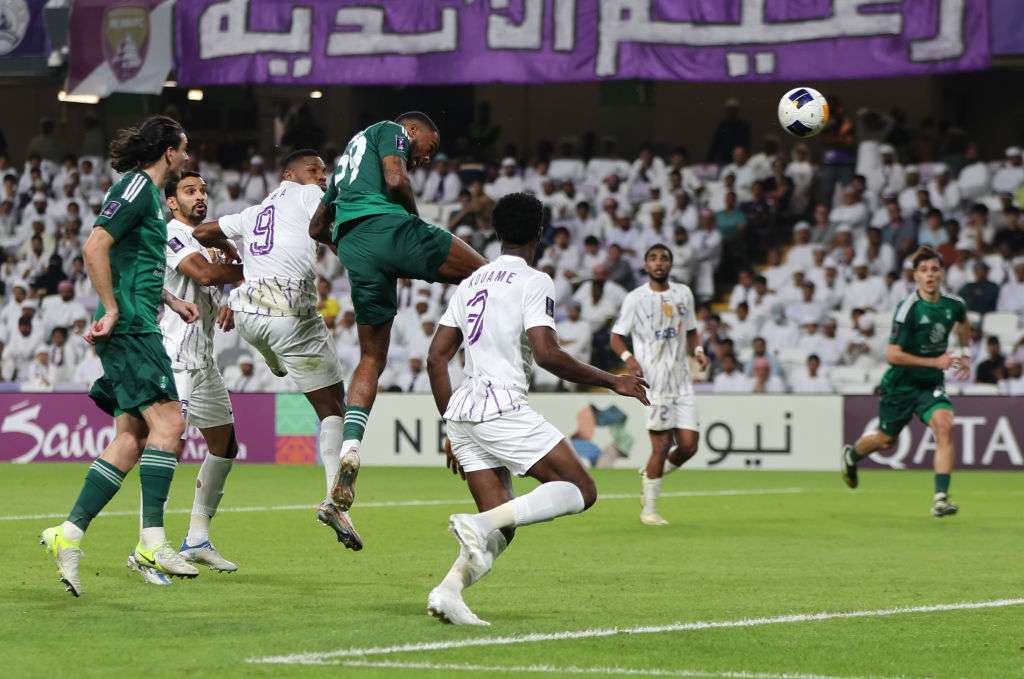 لحظة تسجيل الهدف الأول