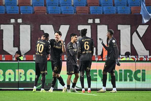 لاعبو طرابزون سبور