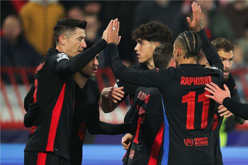 لاعبو برشلونة