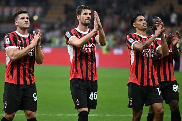 لاعبو ميلان