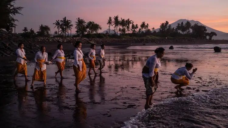 Bali,%20Indonesia,%20Etihad%20Airways