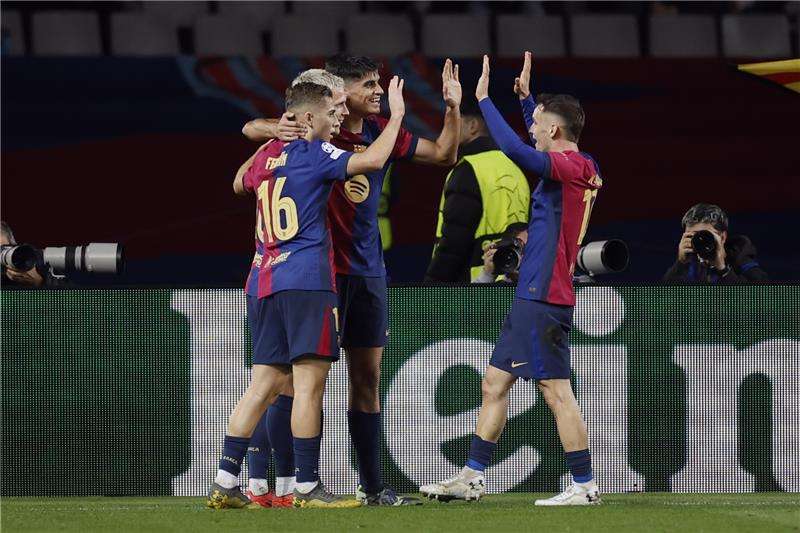 لاعبو برشلونة