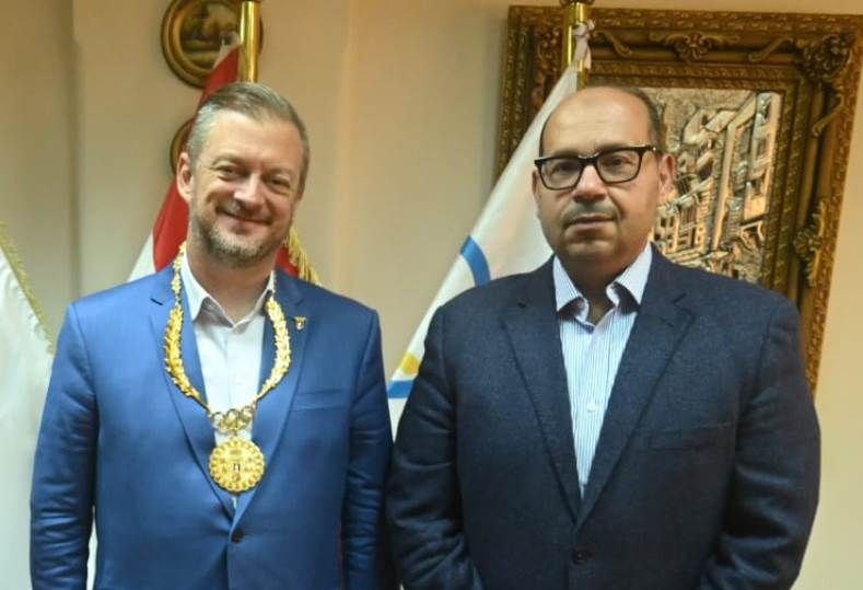 ياسر إدريس وأندرو بارسونز