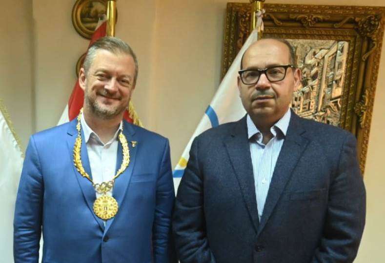 ياسر إدريس وأندرو بارسونز