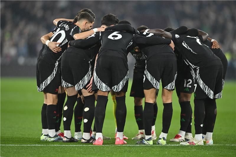 لاعبو آرسنال