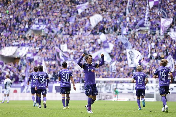 لاعبو سانفريس هيروشيما