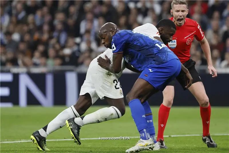 ?i=epa%2fsoccer%2f2024-12%2f2024-12-01%2f2024-12-01-11751903_epa