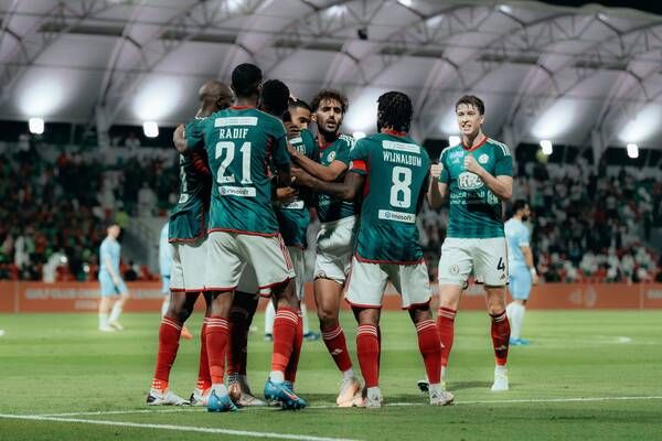 لاعبو الاتفاق