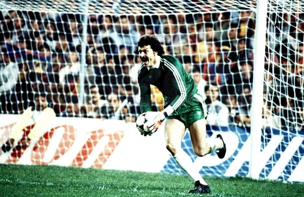 هيلموث دوكادام