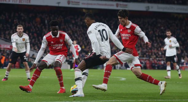 لقاء سابق بين الفريقين