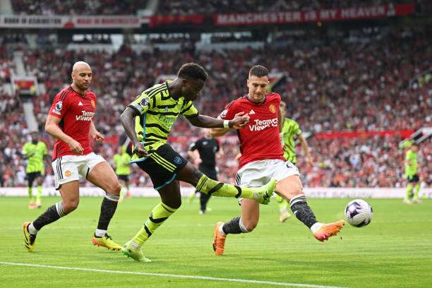 لقاء سابق بين الفريقين