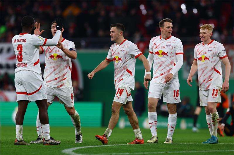 فرحة لاعبي لايبزيج