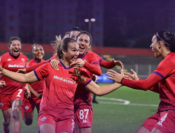 لاعبات فيورنتينا