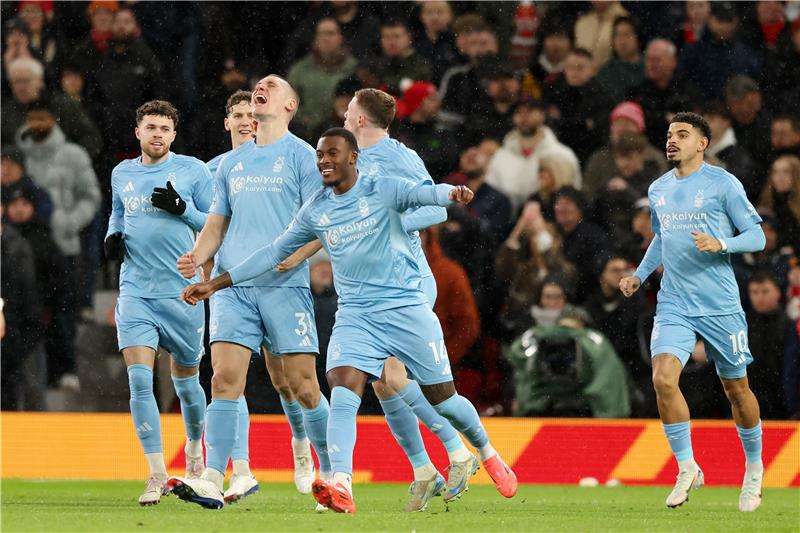 فرحة لاعبي نوتنجهام