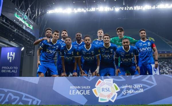 لاعبو الهلال
