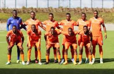 لاعبو أورابا يونايتد