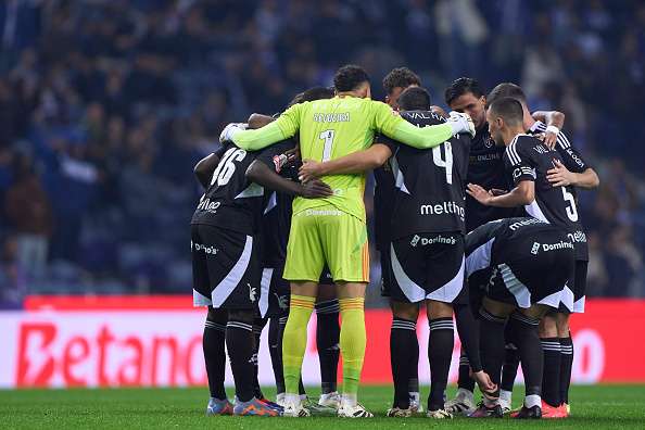 لاعبو أتلتيكو كازا بيا