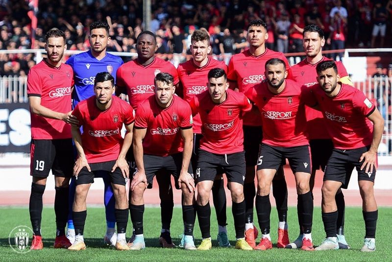 لاعبو اتحاد الجزائر