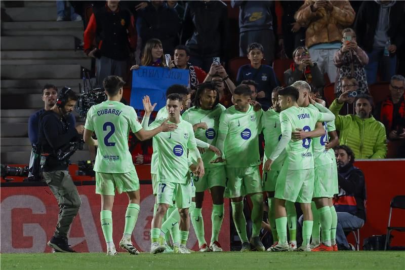 لاعبو برشلونة