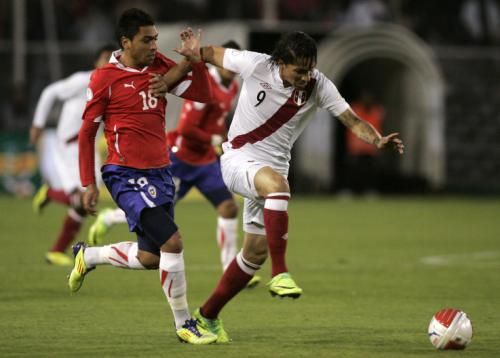 2011-10-12t010714z_01_ema24_rtridsp_3_soccer-world_reuters