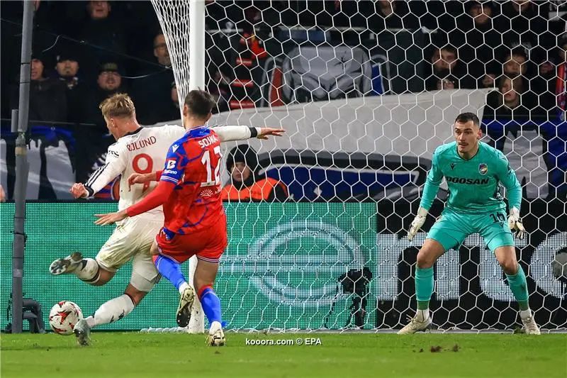 ?i=epa%2fsoccer%2f2024-12%2f2024-12-12%2f2024-12-12-11773198_epa