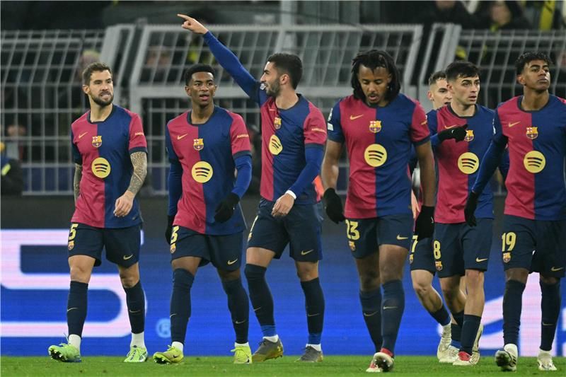 لاعبو برشلونة