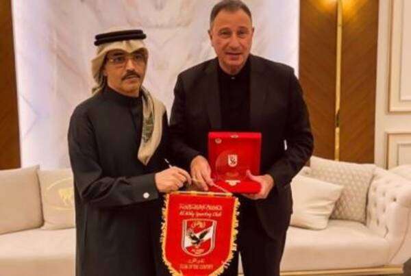 من زيارة الخطيب إلى الشيخ خليفة بن حسن