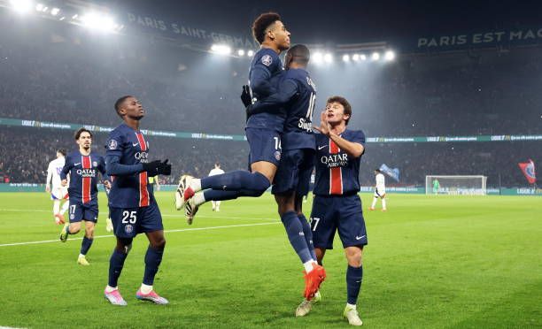 فرحة لاعبي باريس سان جيرمان