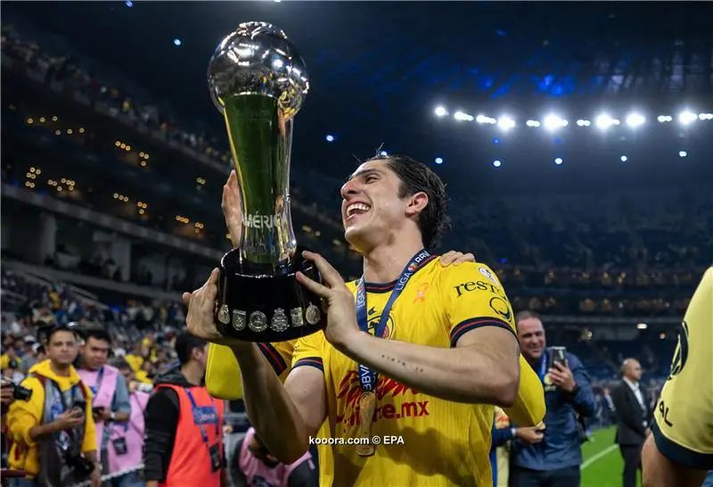 ?i=epa%2fsoccer%2f2024-12%2f2024-12-16%2f2024-12-16-11780102_epa