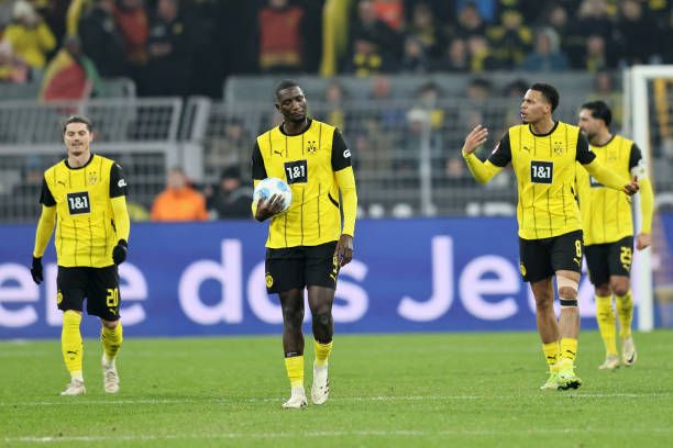 لاعبو دورتموند