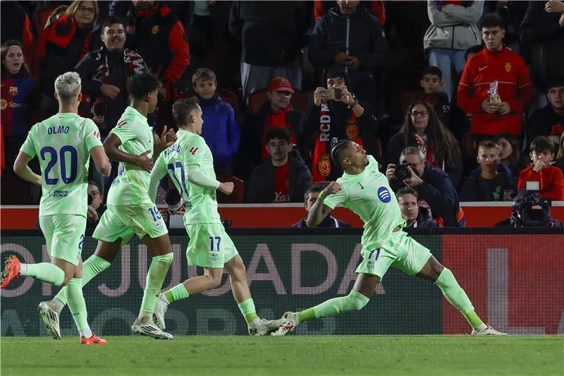 لاعبو برشلونة