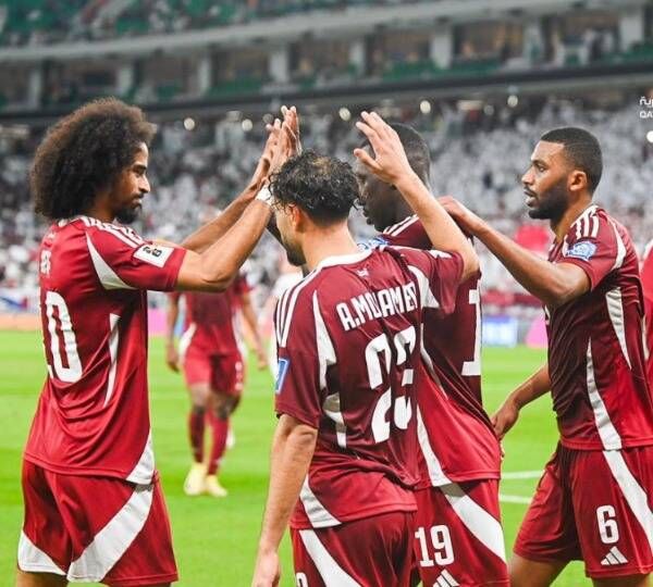 لاعبو منتخب قطر