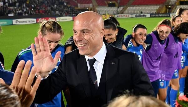 أندريا سونسين