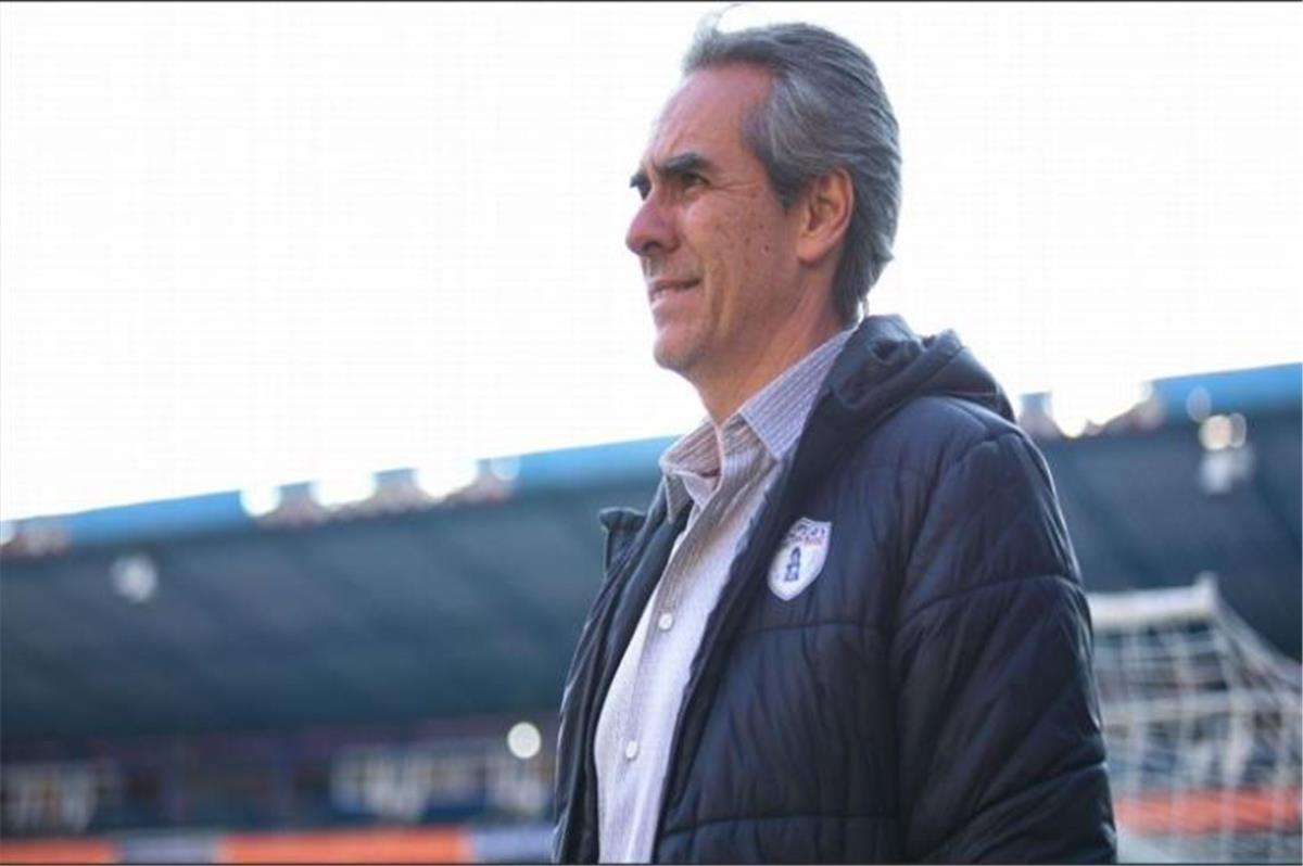 أرماندو مارتينيز رئيس نادي باتشوكا