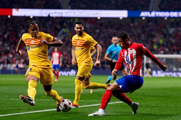 لقاء سابق بين الفريقين