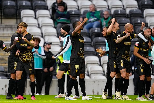 لاعبو فارنزي