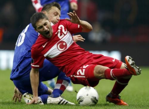 2011-11-11t205247z_01_rss29_rtridsp_3_soccer-euro_reuters