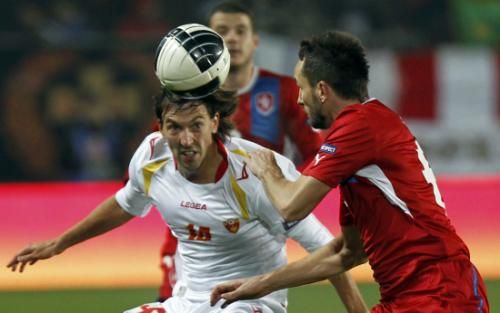 2011-11-11t200146z_01_rss16_rtridsp_3_soccer-euro_reuters