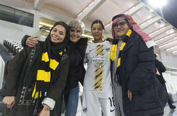 ليان جوهري مع عائلتها